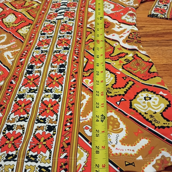 Colorful Patterned Tunic Top - Picture 10 of 10